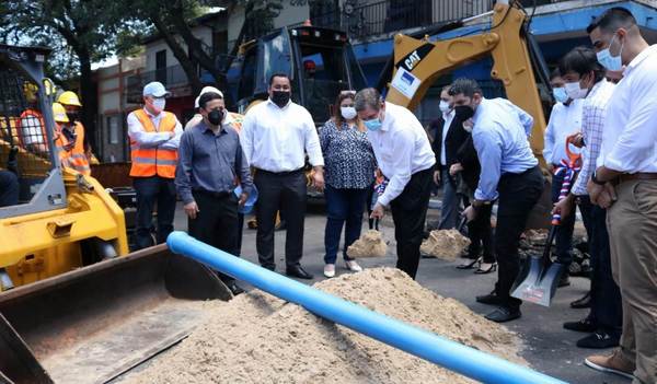 Arranca histórica obra para cambiar más de 100 km de tuberías en Asunción y Central •