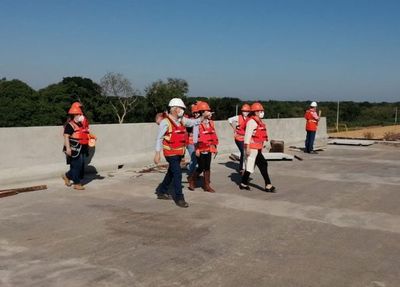 Representantes de PNUD verificaron obras impulsadas en Asunción y Chaco'i - .::Agencia IP::.