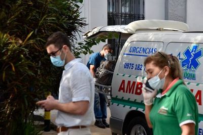 Llegaron a la morgue los cuerpos del luthier alemán y su hija - Nacionales - ABC Color