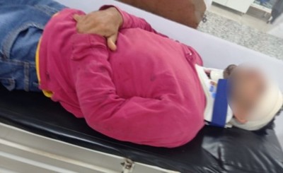Automovilista huye tras provocar accidente que dejó dos lesionados