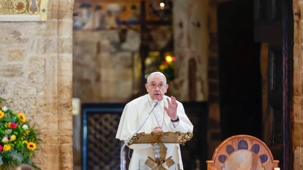 Diario HOY | Francisco homenajea a Benedicto XVI en los premios Ratzinger