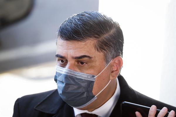 Ministro de Salud Pública llama a la conciencia ciudadana por poca asistencia en vacunatorios - El Independiente