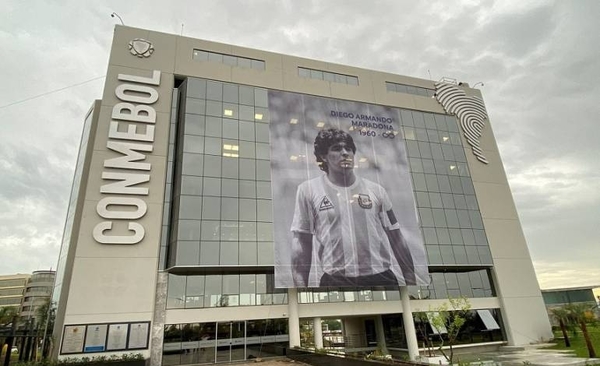 Diario HOY | Maradona será homenajeado durante las finales de Conmebol en Montevideo