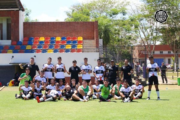 El clásico de la Sub 17 fue para Olimpia y mantiene ventaja con su escolta - Fútbol - ABC Color