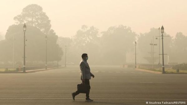 Nueva Delhi cerrará escuelas una semana por altos niveles de contaminación