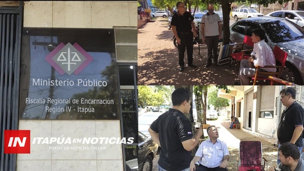 MANIFESTACIÓN DE FUNCIONARIOS FISCALES CONTINUÓ TODA ESTA SEMANA. - Itapúa Noticias