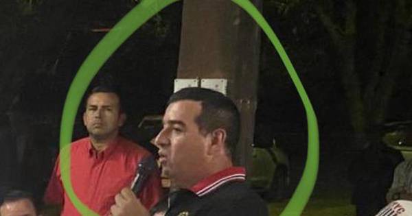La Nación / Camioneros imputados por coaccionar a instituciones participan de actividades proselitistas