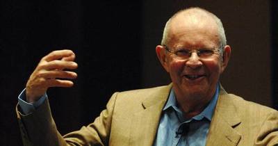 La Nación / Murió el novelista sudafricano Wilbur Smith a los 88 años