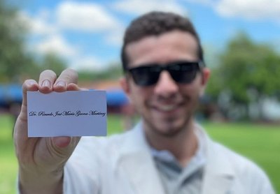 Crónica / Médico emocionó con un mensaje para ¡su mamá!