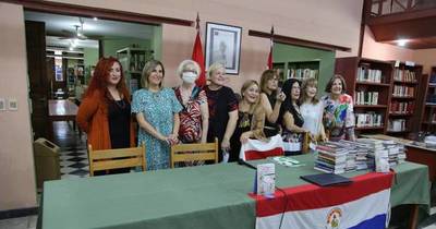 La Nación / EPA realiza importante donación de libros
