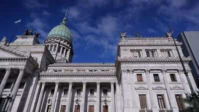 Comicios legislativos definen hoy el futuro político de Argentina