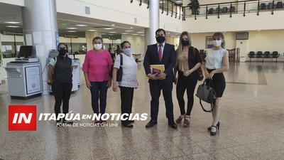 MADRES DE LAS BOMBERAS FALLECIDAS EN ACCIDENTE SOBRE RUTA PY 6 PIDEN JUSTICIA - Itapúa Noticias