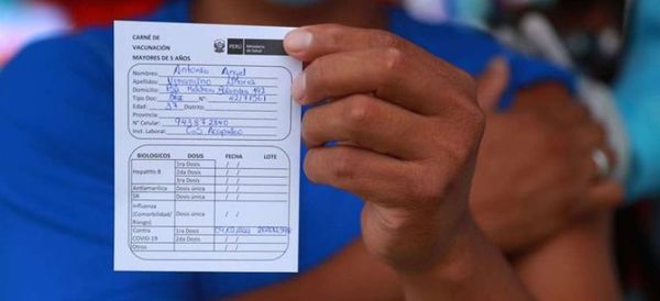 Perú exigirá vacunación anticovid en espacios cerrados desde diciembre