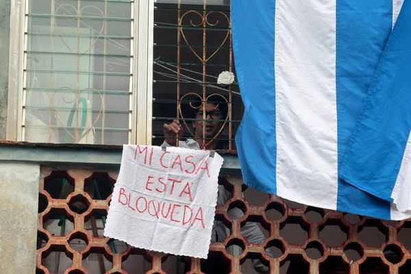 El Gobierno cubano impide policialmente el primer acto de la protesta del 15N - Mundo - ABC Color