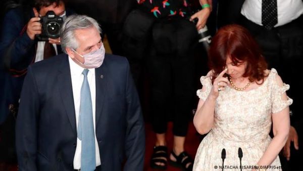 Oposición argentina aventaja en elecciones legislativas