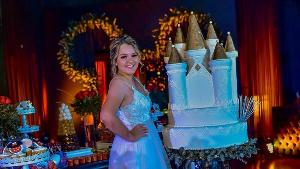 La fiesta por los 16 años de Andrea Acosta Saldívar