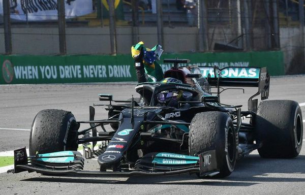 Lewis, épica remontada en GP de Brasil - Automovilismo - ABC Color