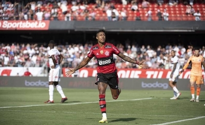 Diario HOY | El Flamengo golea al Sao Paulo, desplaza al Palmeiras y presiona al Mineiro