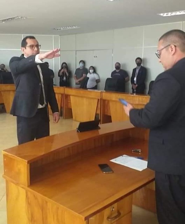 Colorados copan mesa directiva en la Junta Municipal de Hernandarias - La Clave