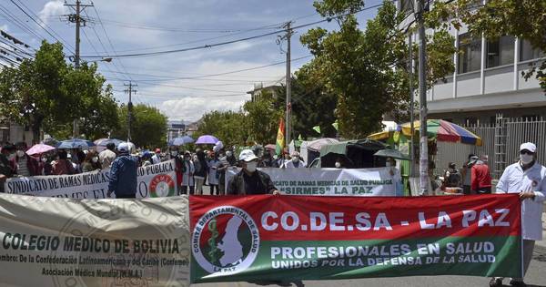 La Nación / Bolivia: oposición mantiene paro pese a que Arce decidió derogar polémica ley