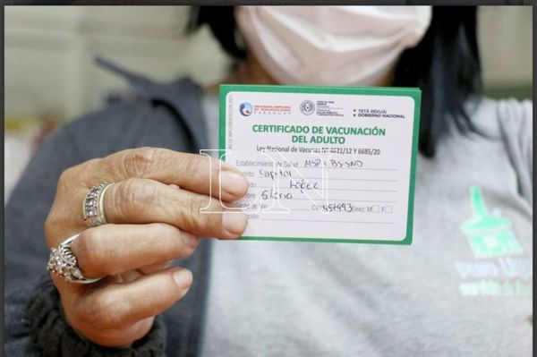 Edad para terceras dosis baja a 18 años desde hoy