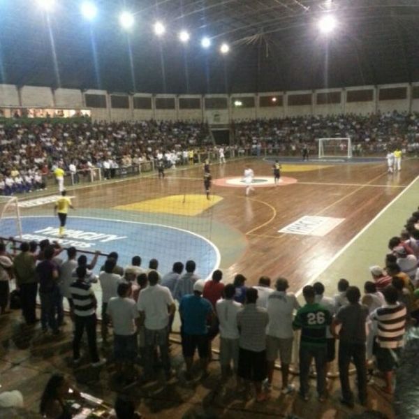 “Coloso de Peroba”, la historia de un Estadio Polideportivo Municipal (2ª Parte)