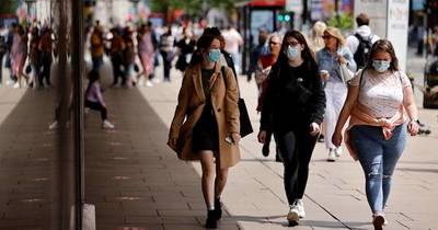 La Nación / Reino Unido amplía programa de tercera dosis de vacuna anti-COVID a mayores de 40 años