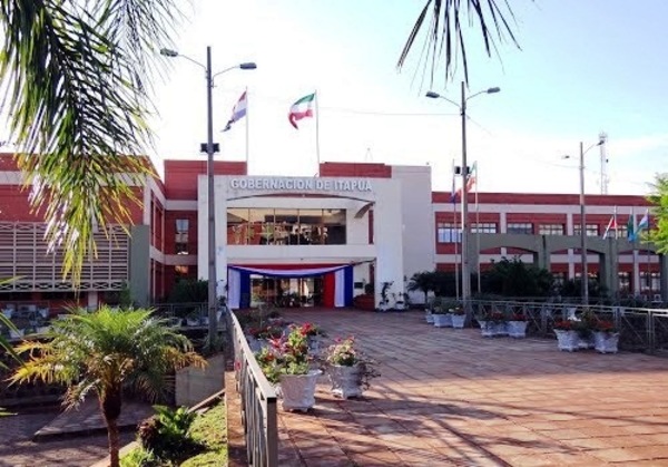 Gobernación de Itapúa: Brunaga asume en reemplazo de Schmalko