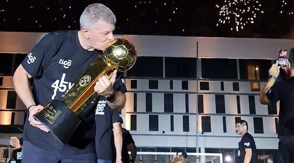 ¡Miguel Brunotte renuncia a la presidencia del Club Olimpia!