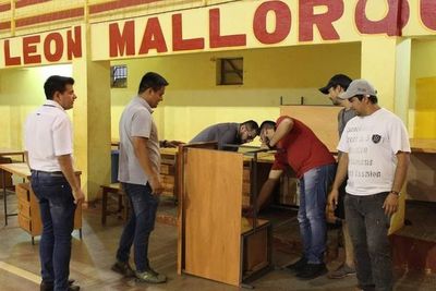 Mallorquín: devuelven mobiliario escolar a proveedor por no contar con especificaciones técnicas requeridas - ABC en el Este - ABC Color