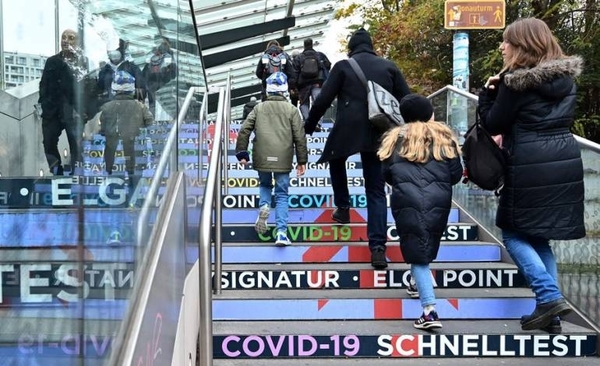 Diario HOY | Austria se blinda contra el covid-19: confina a los no vacunados e inmuniza a los niños en Viena