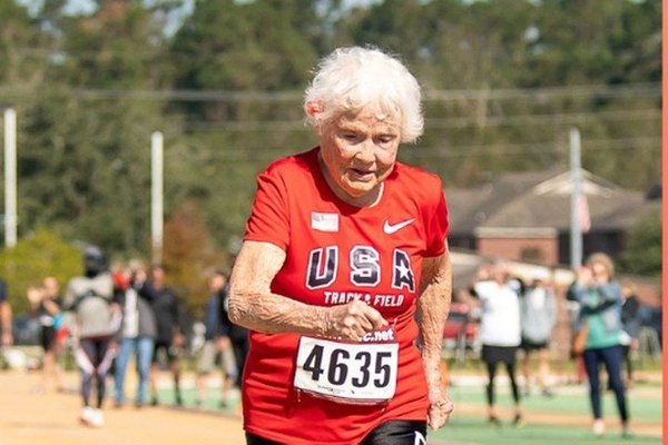 Estados Unidos: Mujer de 105 años batió récord mundial en los 100 metros