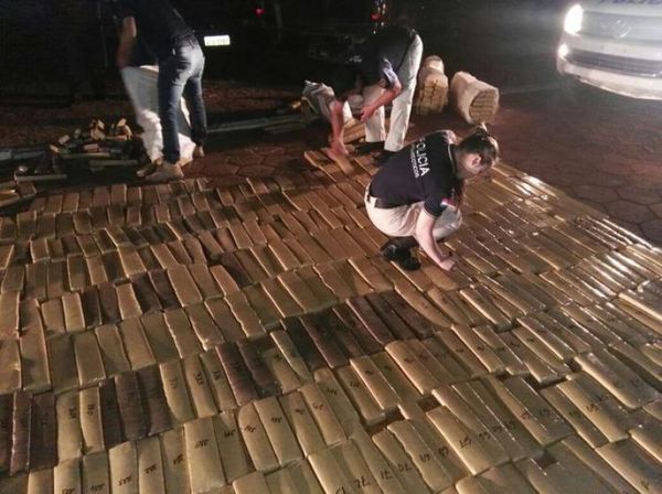 Condenan a 6 años de cárcel a hombre sorprendido con más de una tonelada de marihuana