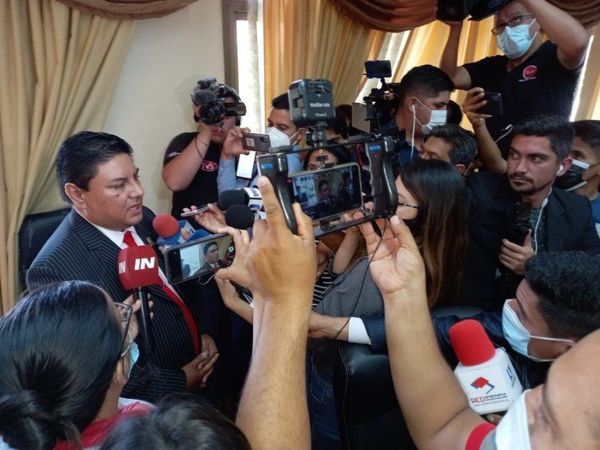 Cristian Brunaga jura como nuevo gobernador de Itapúa en reemplazo de Juan Schmalko