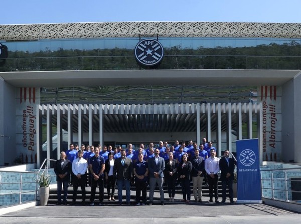 Inició el Curso para Entrenadores de Fútbol Base - APF