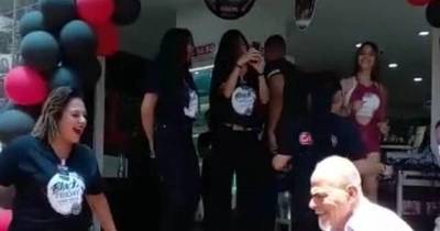La Nación / Baile con manoseo en la vía pública frente a una niña ¿es un hecho penal?, Fiscalía analiza la situación