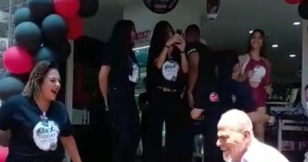 La Nación / Baile con manoseo en la vía pública frente a una niña ¿es un hecho penal?, Fiscalía analiza la situación