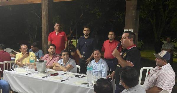 La Nación / Gremios de transportistas niegan apoyo a proyecto de Hugo Velázquez