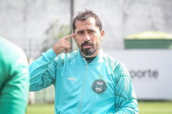 Morínigo lleva a primera al Coritiba