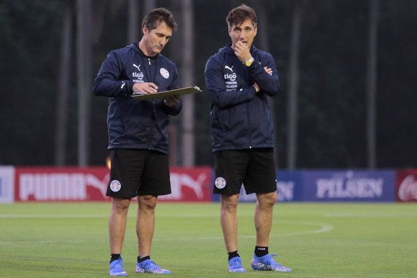 Guillermo y los cinco cambios para un duelo clave en Colombia - Selección Paraguaya - ABC Color