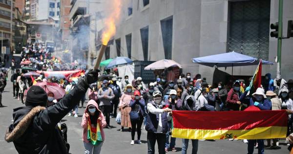 La Nación / Bolivia: crece la tensión en protestas contra el gobierno