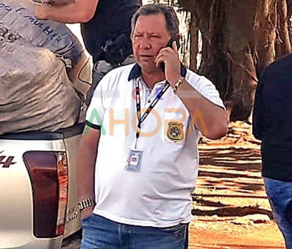 “Agente especial” de la COIA se pasa “CHUPANDO” y su hermano COIMEANDO