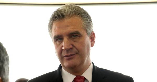 La Nación / Posible candidatura de Nicanor a la ANR es una segunda alternativa, según Bacchetta