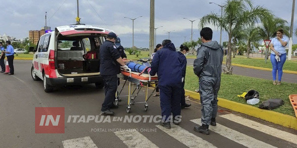 ACCIDENTE DE TRÁNSITO DEJA MUJER LESIONADA EN ENCARNACIÓN - Itapúa Noticias