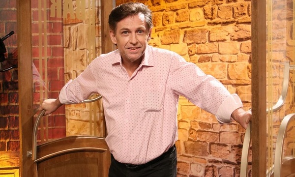 "Es muy difícil ser hermano del Presidente" | Telefuturo