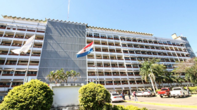 IPS terceriza atenciones por G. 12 mil millones - El Independiente