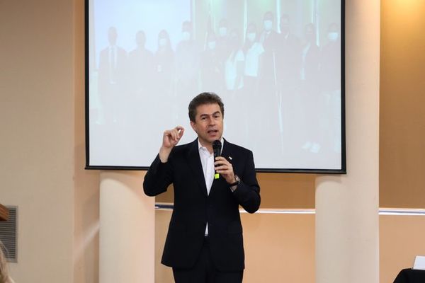 Compras públicas: Castiglioni afirma que“trabaja en silencio” para incluir a mipymes - Nacionales - ABC Color