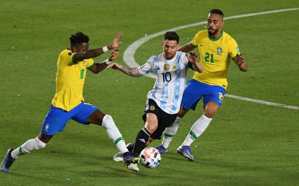Argentina empata contra Brasil y queda muy cerca de clasificar al Mundial