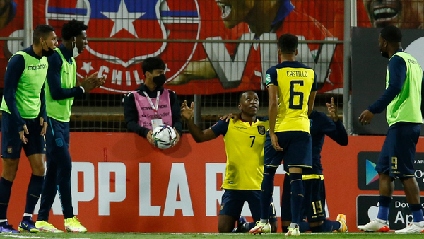 Ecuador apunta otra victoria y queda a un paso de Catar