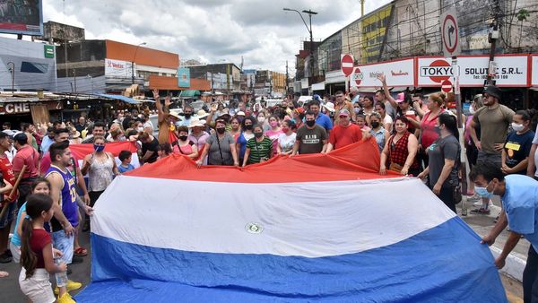 Inicia censo con nueva promesa de regularizar el informal Mercado  4